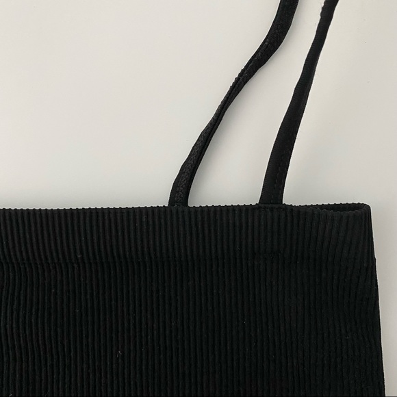 NWOT Black Crop Top - Picture 2 of 3